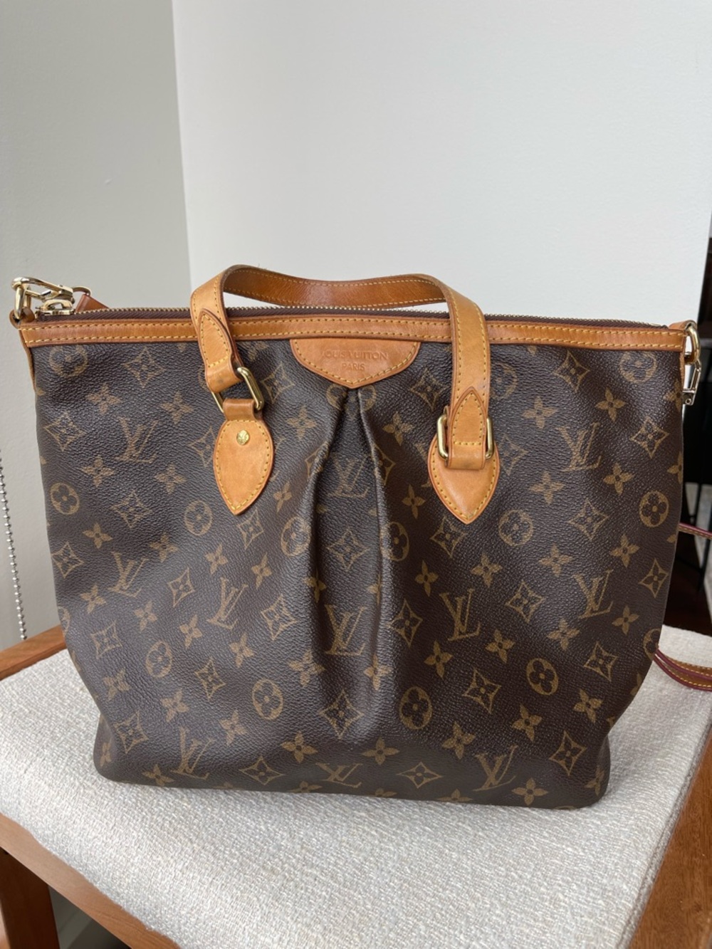 Louis Vuitton Monogram Palermo GM Canvas Tote with Vachetta Trim - Picture 7 of 13